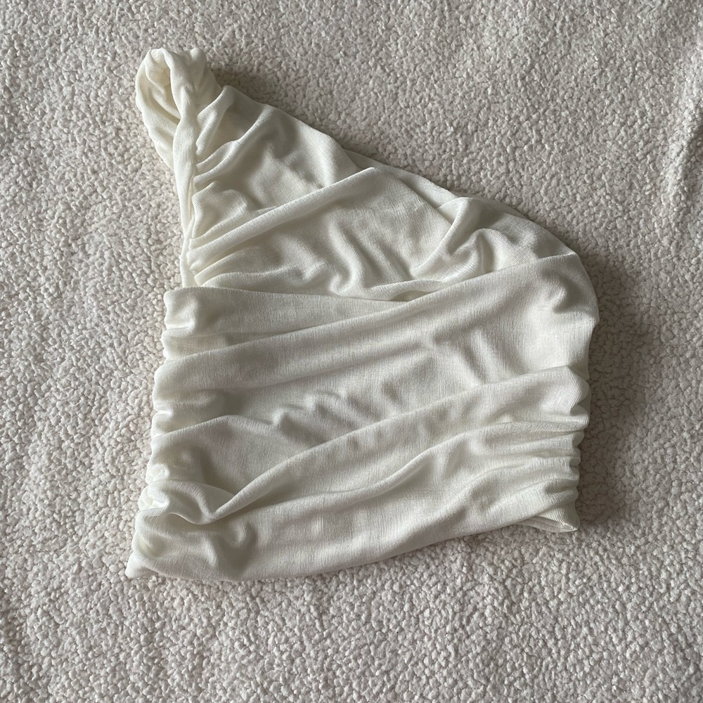 White One Shoulder Ruched Crop Top Size M